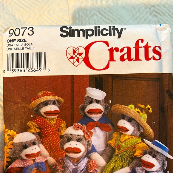 Simplicity 9073 Crafts Sock Monkeys and Clothes Pattern Uncut 1999 - Picture 2 of 9